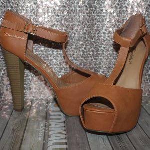 Breckelles Peep Toe Chunky Heels - Size 10